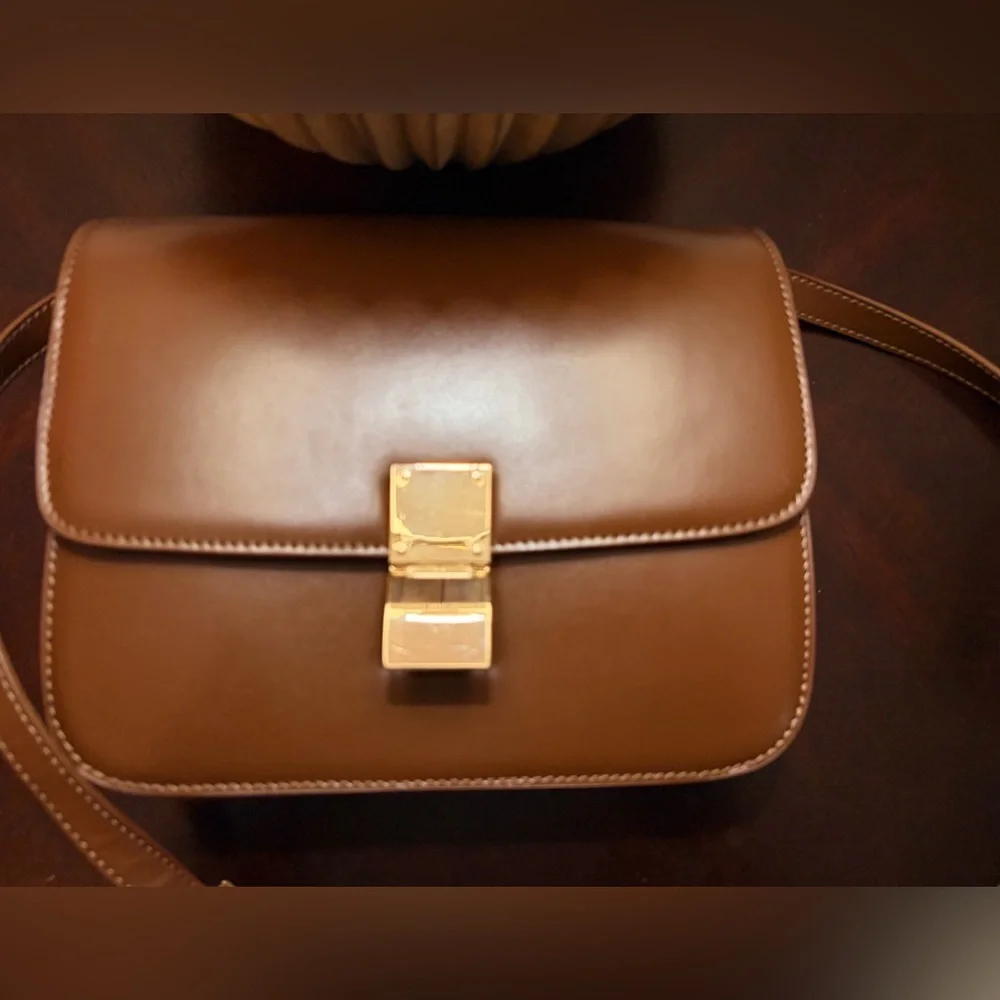 Elegant Brown Leather Bag